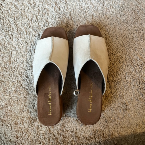 SOLD House of Harlow 1960 block heel suede mules - Picture 4 of 8